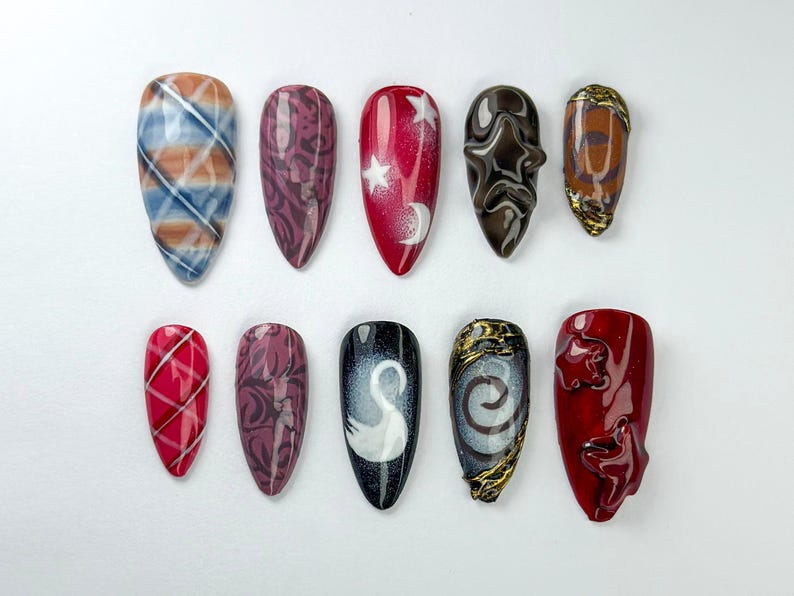 Dark Academia Press-On Nails | Moon. Stars & Swan Design | Handmade Cosmic Nail Set | Baroque And Vintage Style | Celestial Nails | OB728HK