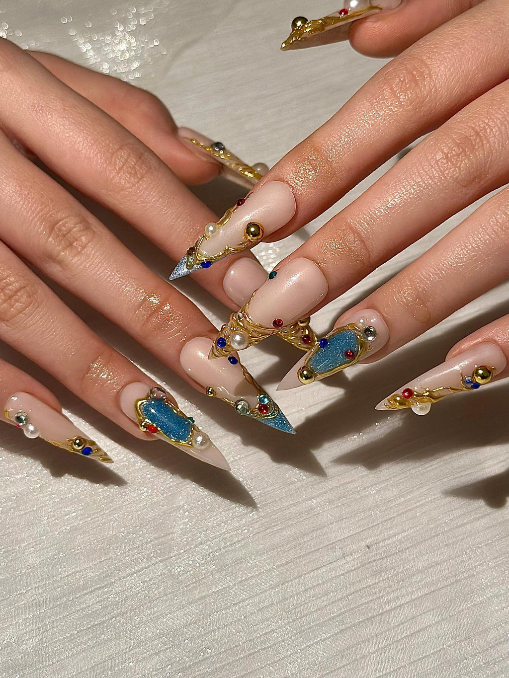 Luxury 3D Jewelry Press On Nails. Gold Filigree and Blue Gemstone False Nails. Royal Core Stiletto Nails for Gala or Wedding | OB1022HC