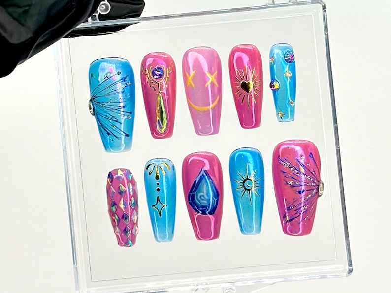 League of Legends Jinx Fake Nails | LoL Jinx Nail Art | Jinx-Themed Press Ons | Inspired by League of Legends Nails | Bold. Chaotic |OB711YC