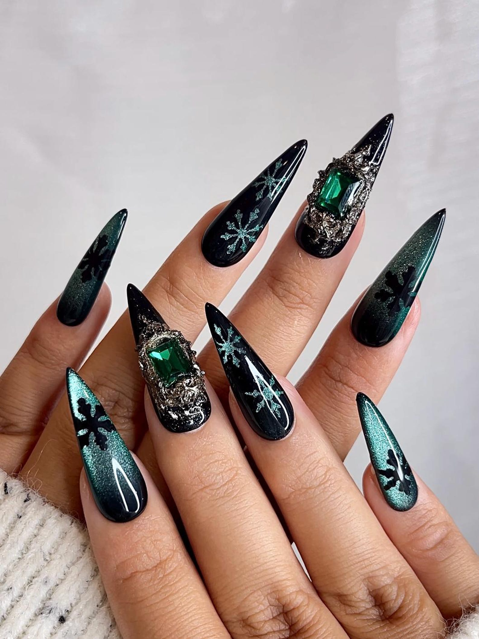 Emerald Snowflake Christmas Press On Nails | Black Green Winter Nails | Luxe Holiday Nail Art | Stiletto Press Ons | Winter Set | OB237HC