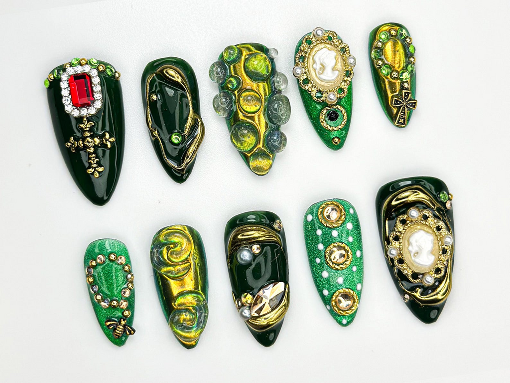 Royal Green Gold Press On Nails | Gold Foil Cameo Nail Art | Baroque Gemstone Nail Design | Victorian Green Press Ons | Retro Nails| OB866H