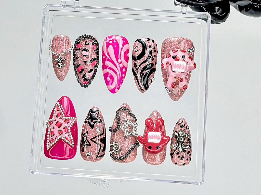 Cute Monster 3D Press On Nails | Pink Glitter Punk Fake Nails | Hot Pink Y2K Nail Art |Indie Star Punk Kawaii Nails |Alt Star Chain |OB929YC