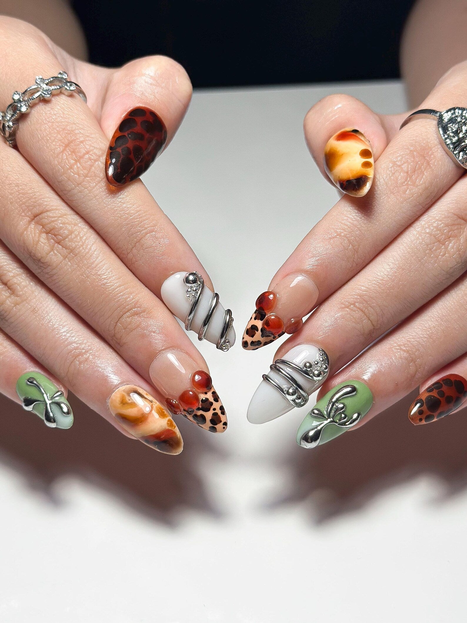 2026 Trend: Biomorphic Amber & Moss Nails | Tortoiseshell Cyber-Grunge Press Ons | Liquid Metal Silver Art | Earth-Tone Future Nails| OB363IC