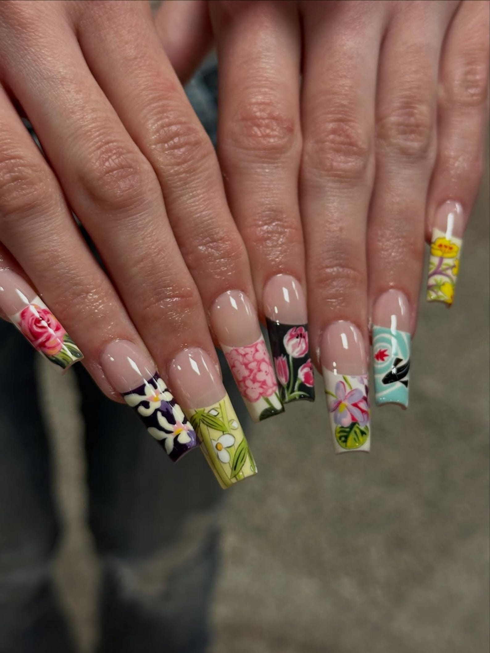 Handmade Vintage Botanical Press On Nails. Japanese Floral Garden Fake Nails. Unique Retro Flower Pattern Nails for Special Events | OB305HK