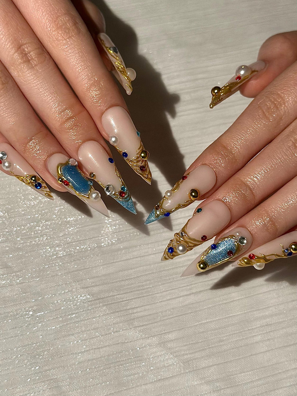 Luxury 3D Jewelry Press On Nails. Gold Filigree and Blue Gemstone False Nails. Royal Core Stiletto Nails for Gala or Wedding | OB1022HC