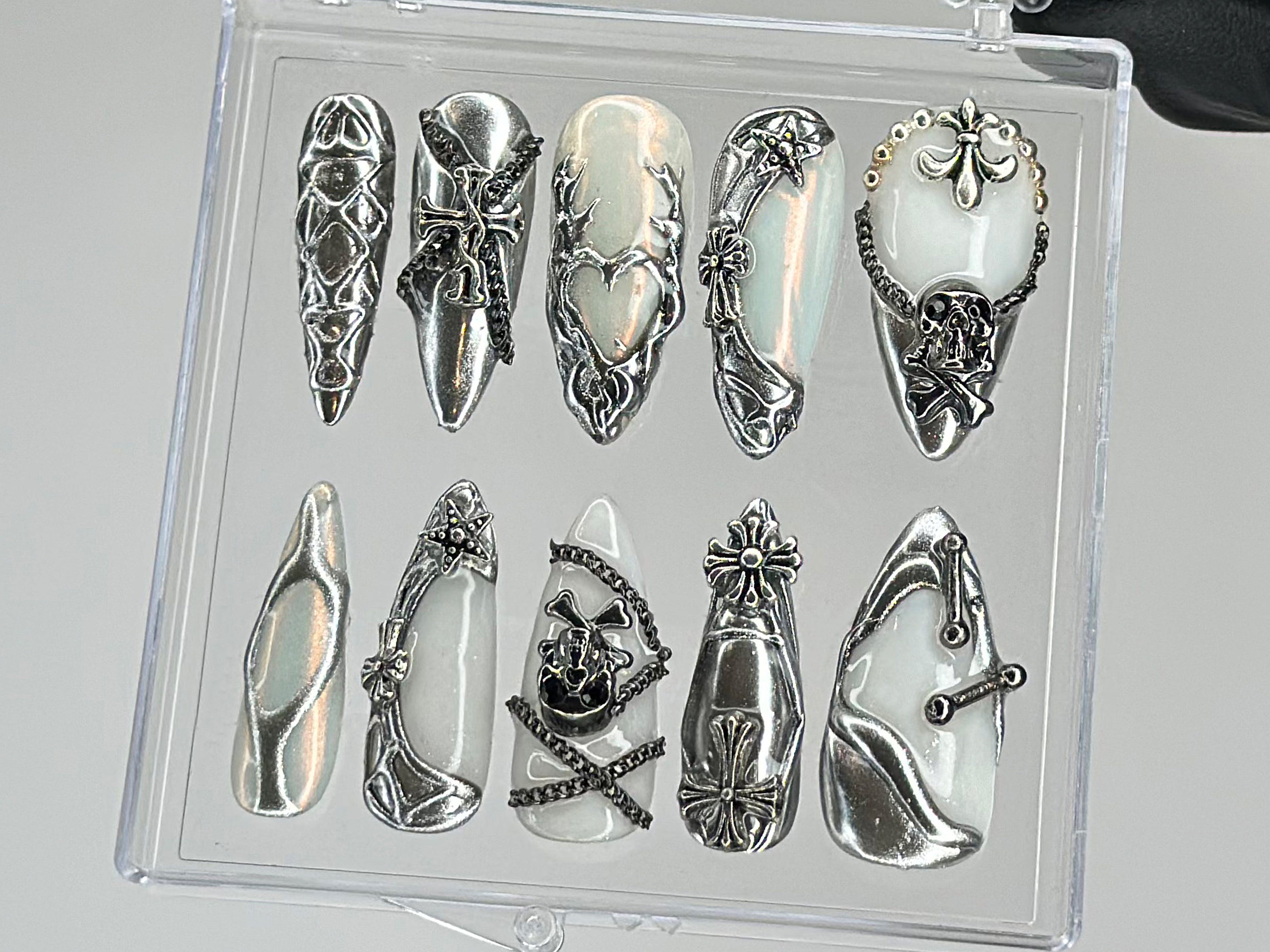 Luxury Gothic Press On Nails | Unique Skull and Chain Fake Nails | Custom Silver Nail Art | Gothic Nails | press ons | Y2k Nails | OC402TL