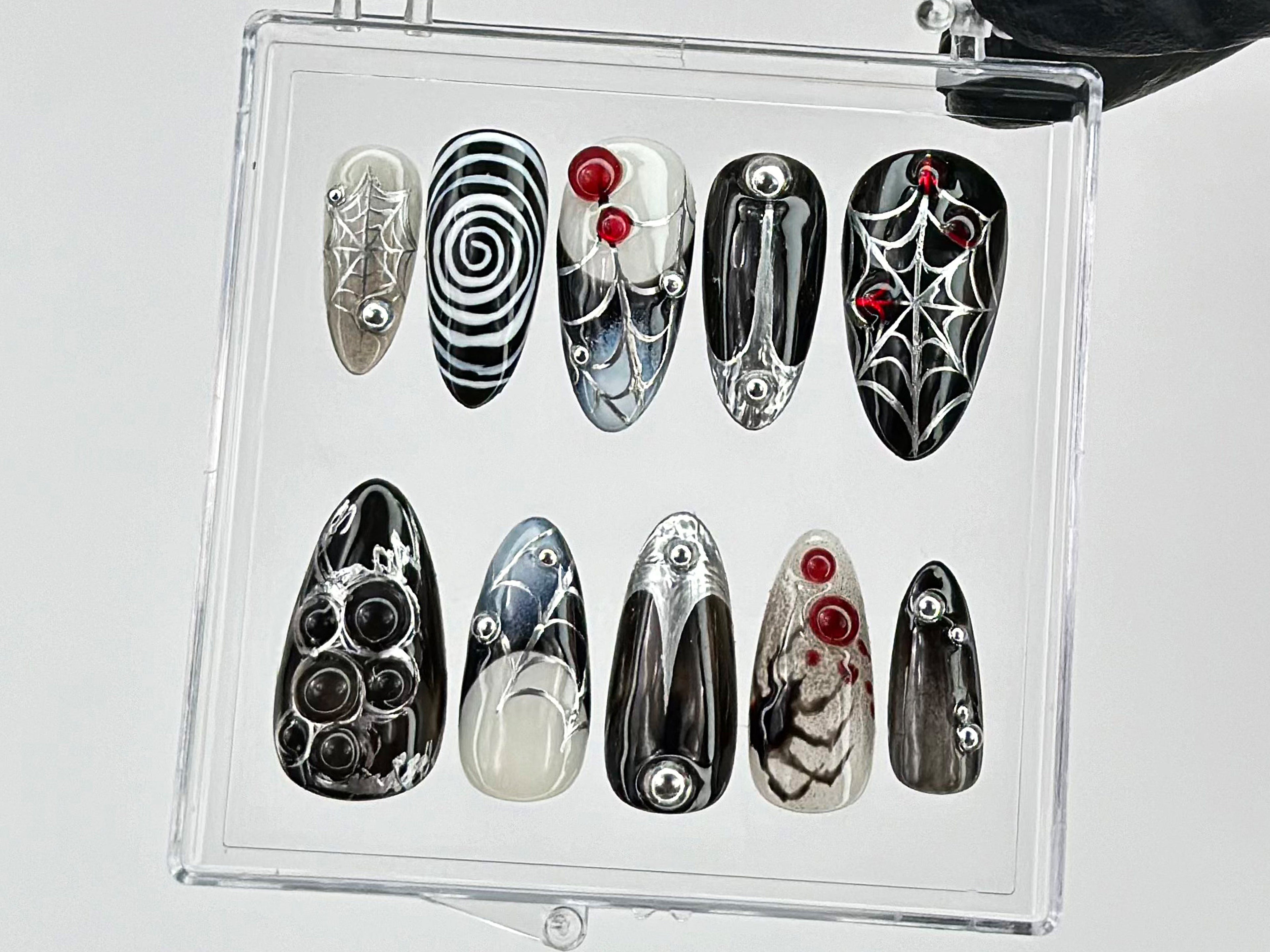 Halloween Spider Press On Nails | Halloween Nail Art |Gothic Spider Web Fake Nails | Spooky Press On Nails for Halloween | Press Ons |OB591T