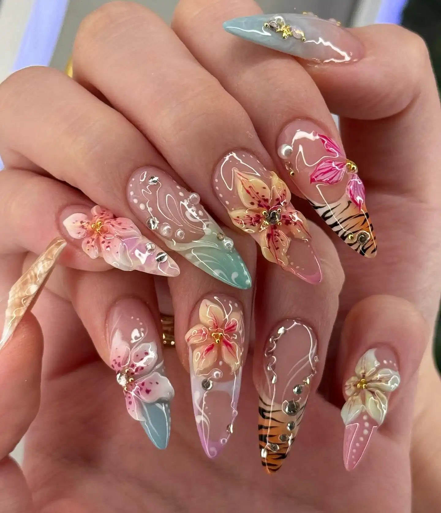 Handmade 3D Floral Ombre Tiger Print Rhinestone Summer Press on Nails M80
