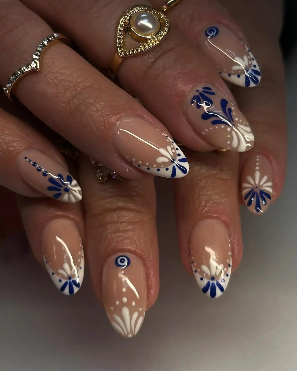 Handmade Blue and White Floral Dot Glossy Art Press on Nails N24