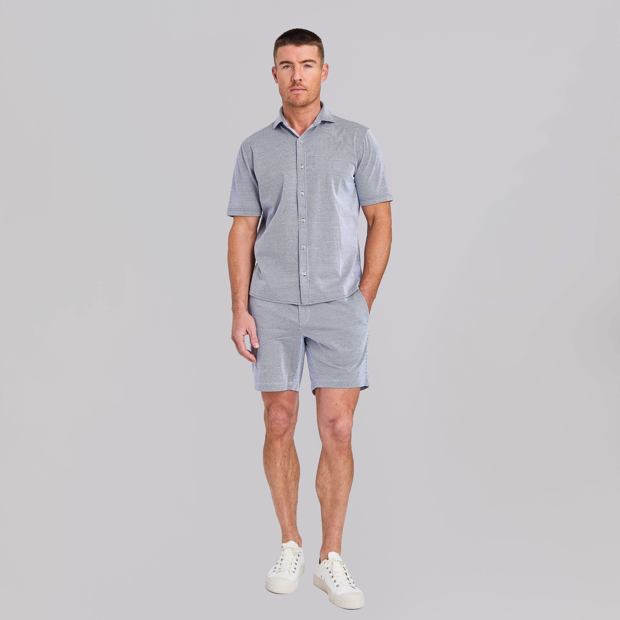 The Cole - Stretch Seersucker SS Shirt - Navy/White