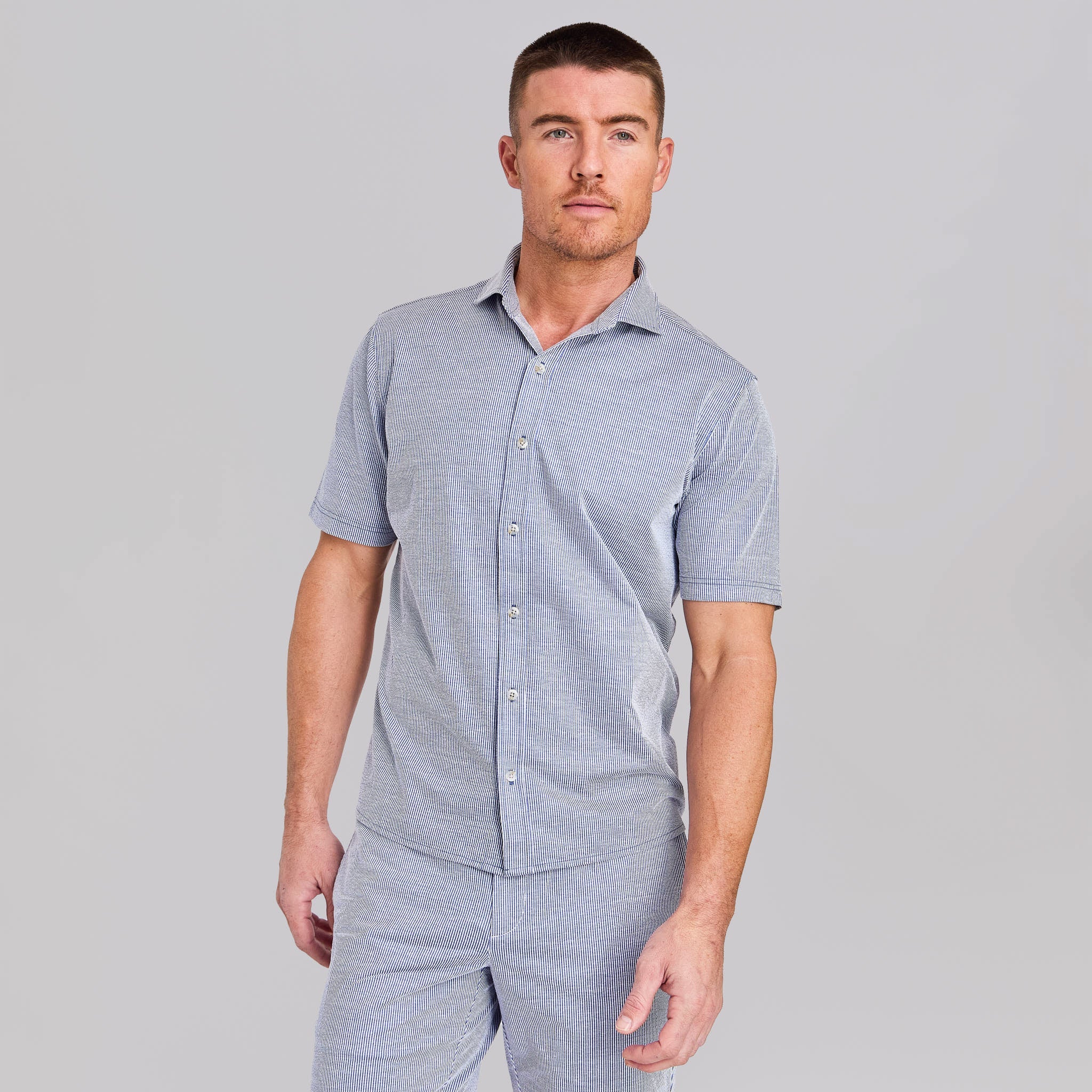 The Cole - Stretch Seersucker SS Shirt - Navy/White
