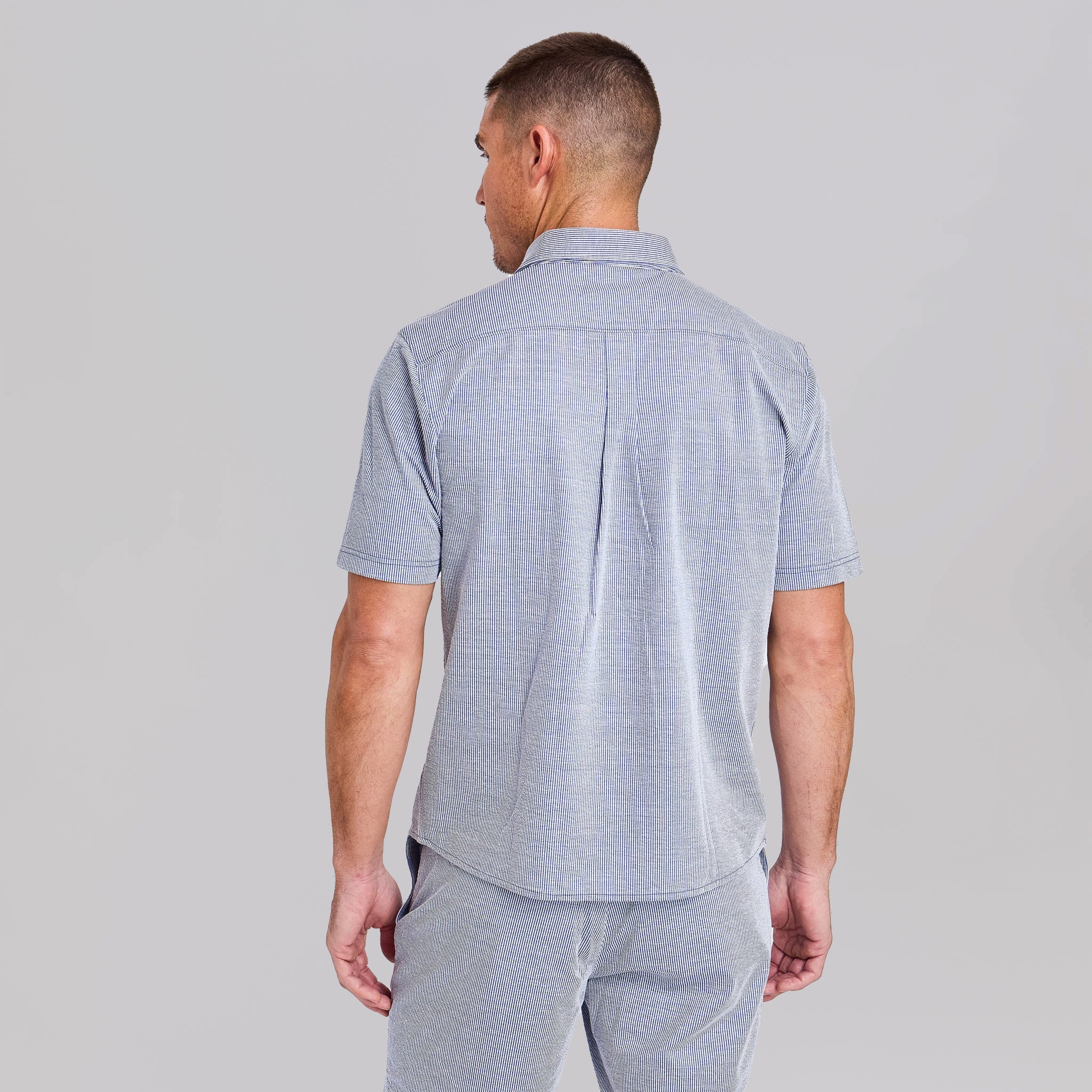 The Cole - Stretch Seersucker SS Shirt - Navy/White