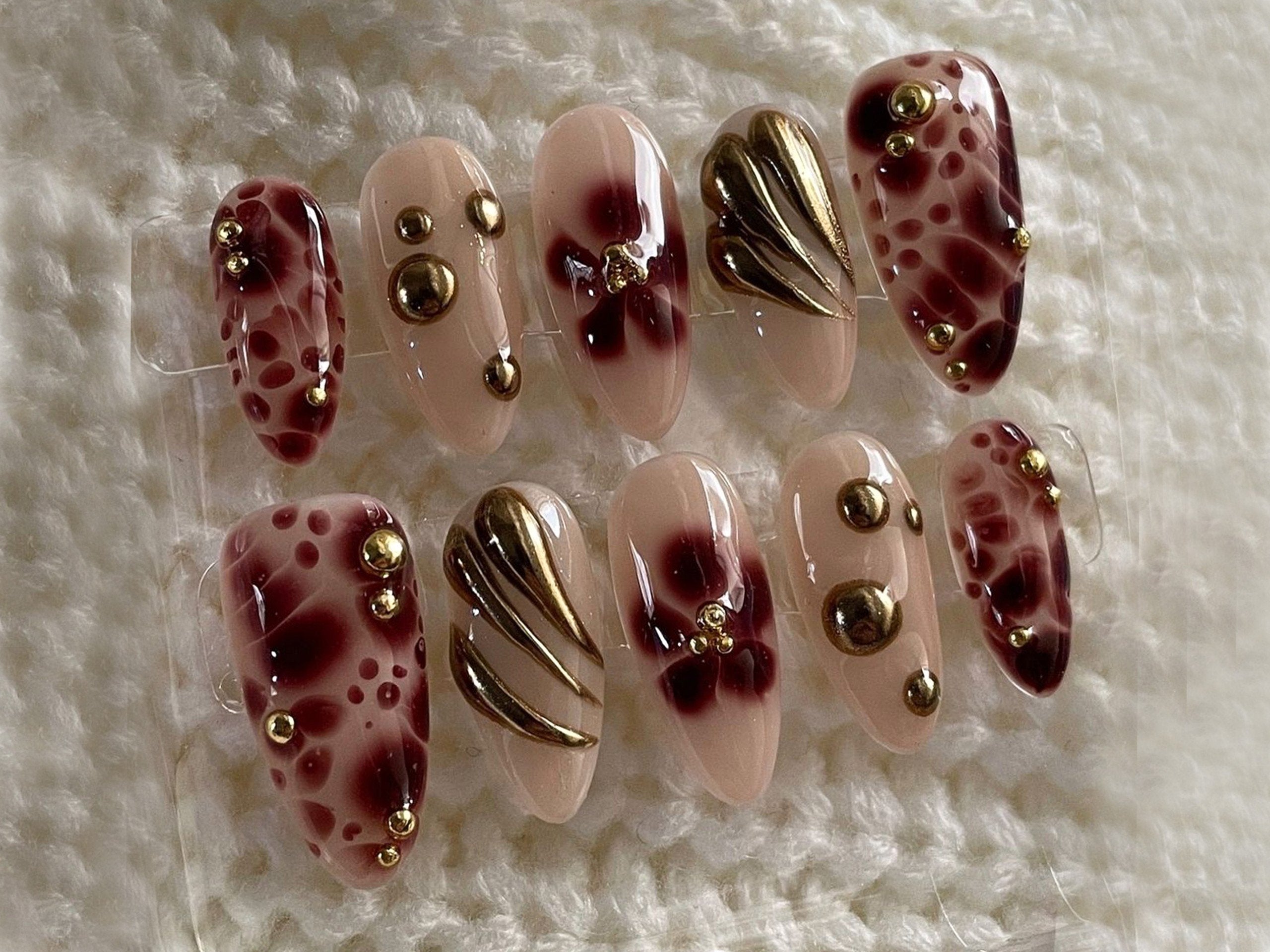 Golden Glam Leopard Press On Nails | Bold and Elegant Leopard Fake Nails | Wild Glamour Nail Art | Classy Nail Polish | Chic Nails | OB524Y